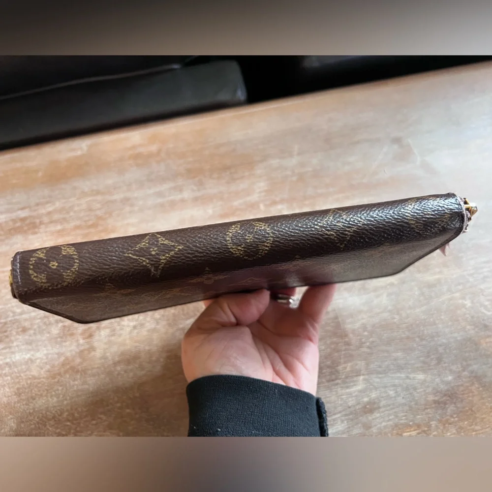 Authentic Louis Vuitton Rose Ballerine Pink and Brown Zipper Clemence zip Wallet - Picture 6 of 14